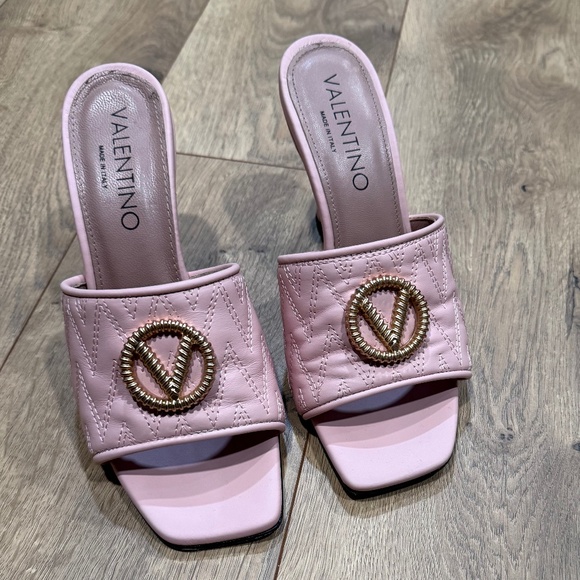 Iconic Valentino Open Toe Kitten Heels-Baby Pink-Size 7 - Picture 1 of 4